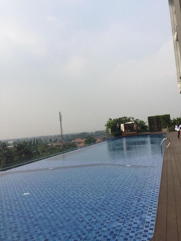 Springwood Studio, Cozy, WIFI, Pool and City View Apartment in West Java