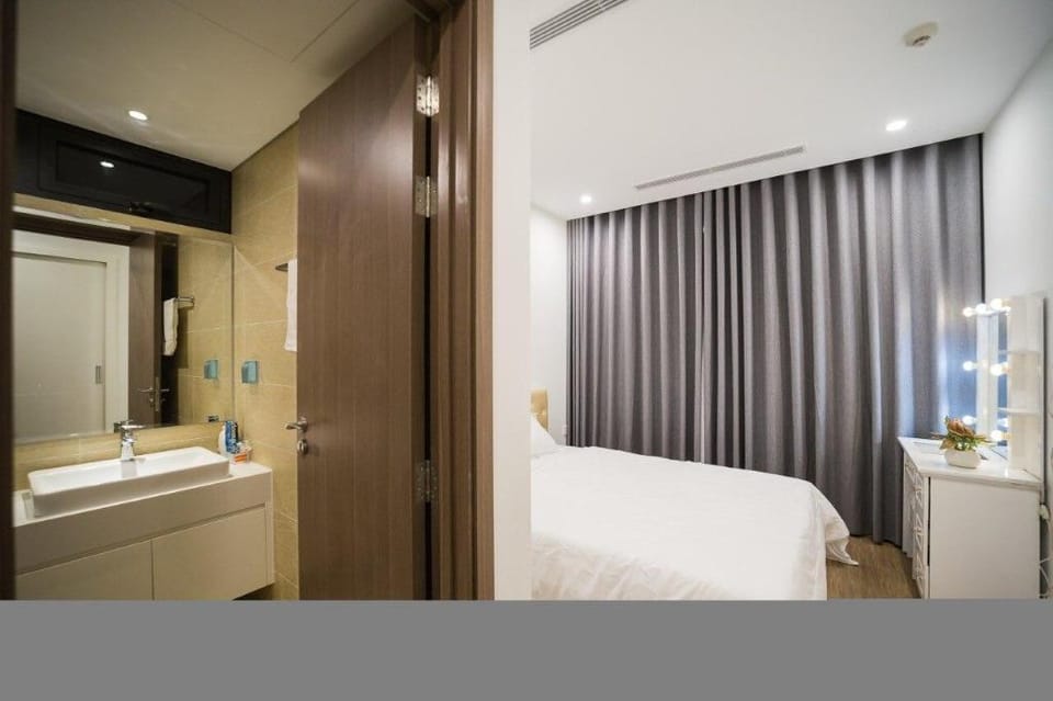 BOM HOMES-VINHOMES SKYLAKE- 3BR- NEAR KEANGNAM Apartment in Laos