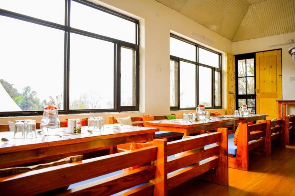 LivingStone Riverside Camps Near Landing Site Bir Vacation rental in Punjab, India