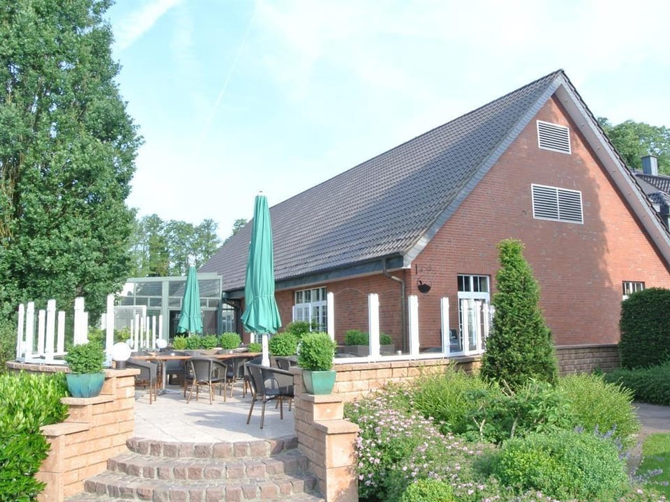 Ententurm - Hotel und Eventlocation Bed and Breakfast in North Rhine-Westphalia