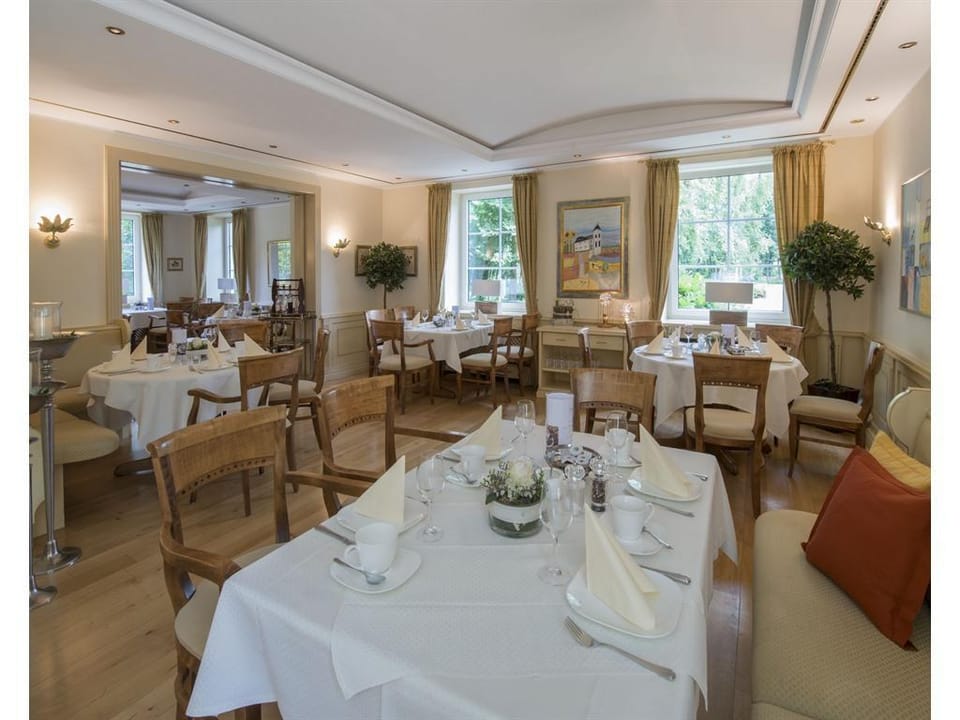 Ententurm - Hotel und Eventlocation Bed and Breakfast in North Rhine-Westphalia