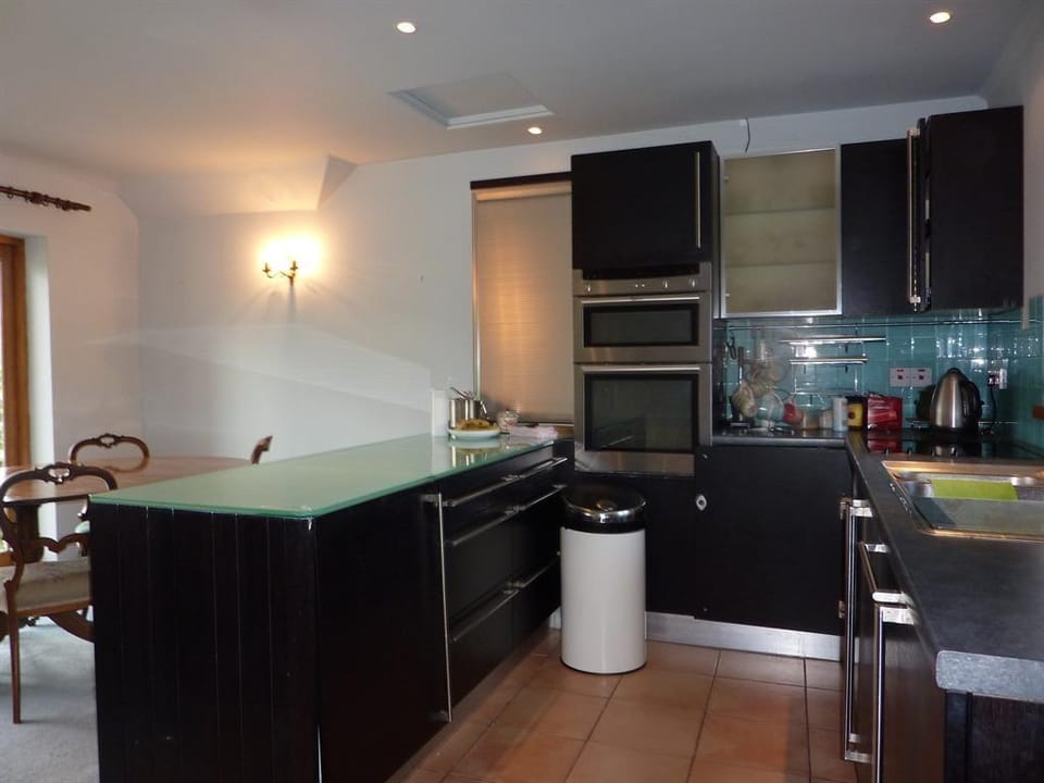 Bed and Breakfast Dunsfold Hotel in Borough of Waverley