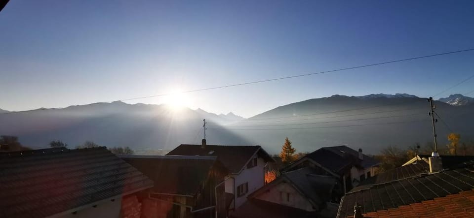 Cosy and quiet private place in Central Valais Apartment in Sion