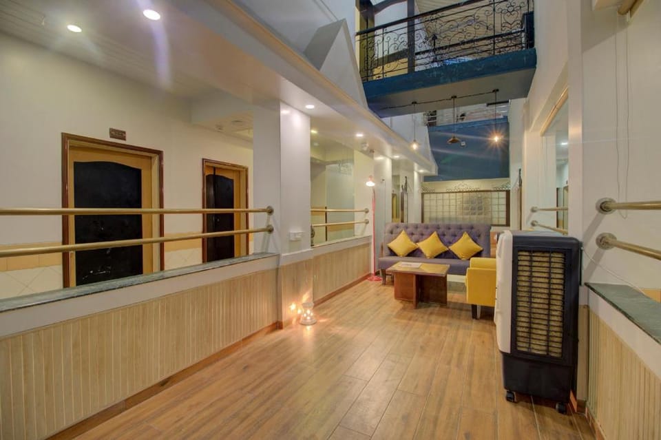 Super Hotel O Manas Residency Hotel in Mumbai