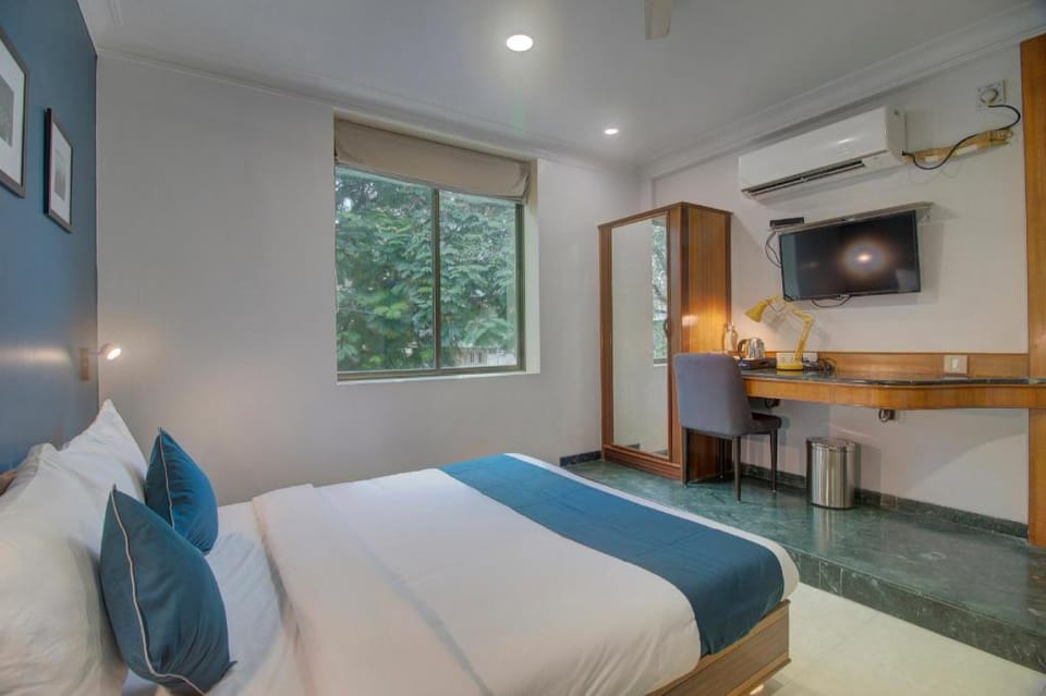 Super Hotel O Manas Residency Hotel in Mumbai