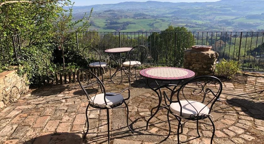 Lemon Tree Boutique Guesthouse Bed and Breakfast in Umbria