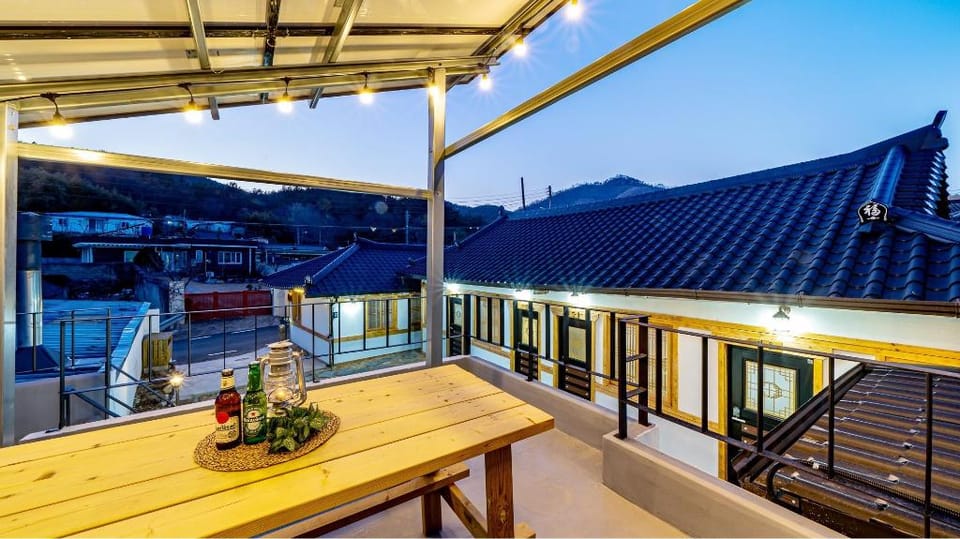 Gyeongju Nenugnam20 Hanok pension Bed and Breakfast in South Korea