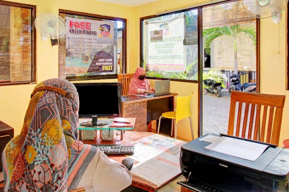 OYO 90065 Homestay Barokah Park Hotel in East Java