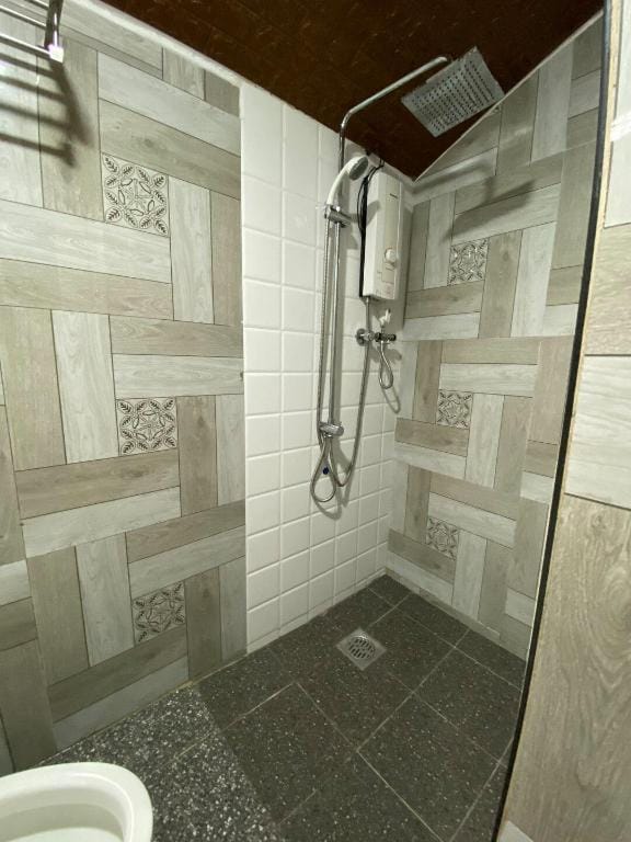 Jk-Staycation Luxurious Stay with Jacuzzi,king bed Vacation rental in Calabarzon