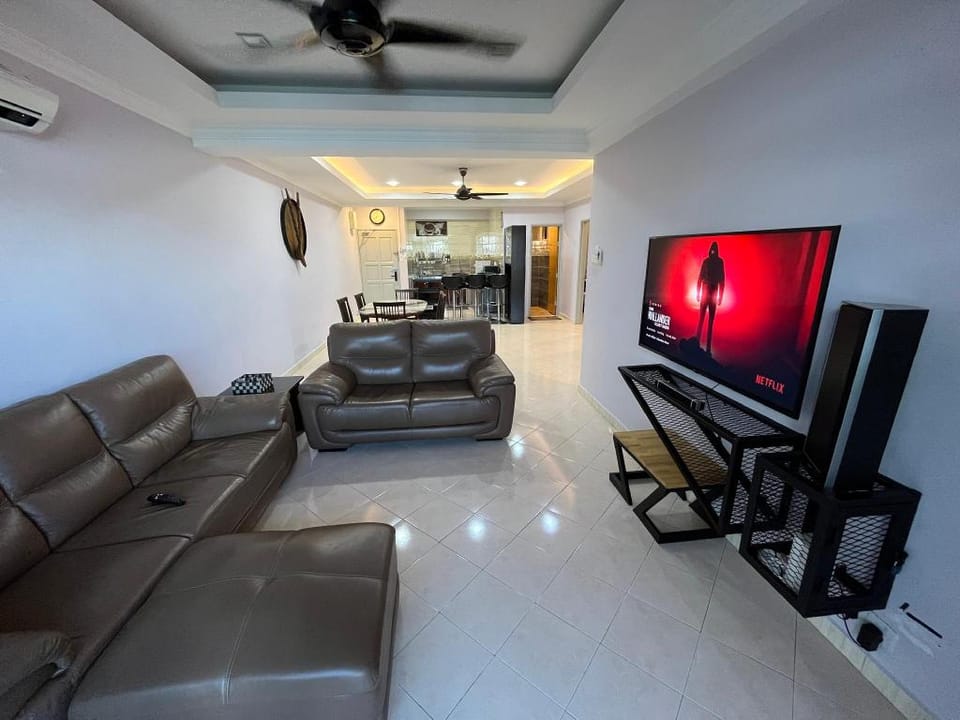 EagleNest @ Marina Cove Resort Apartment in Perak