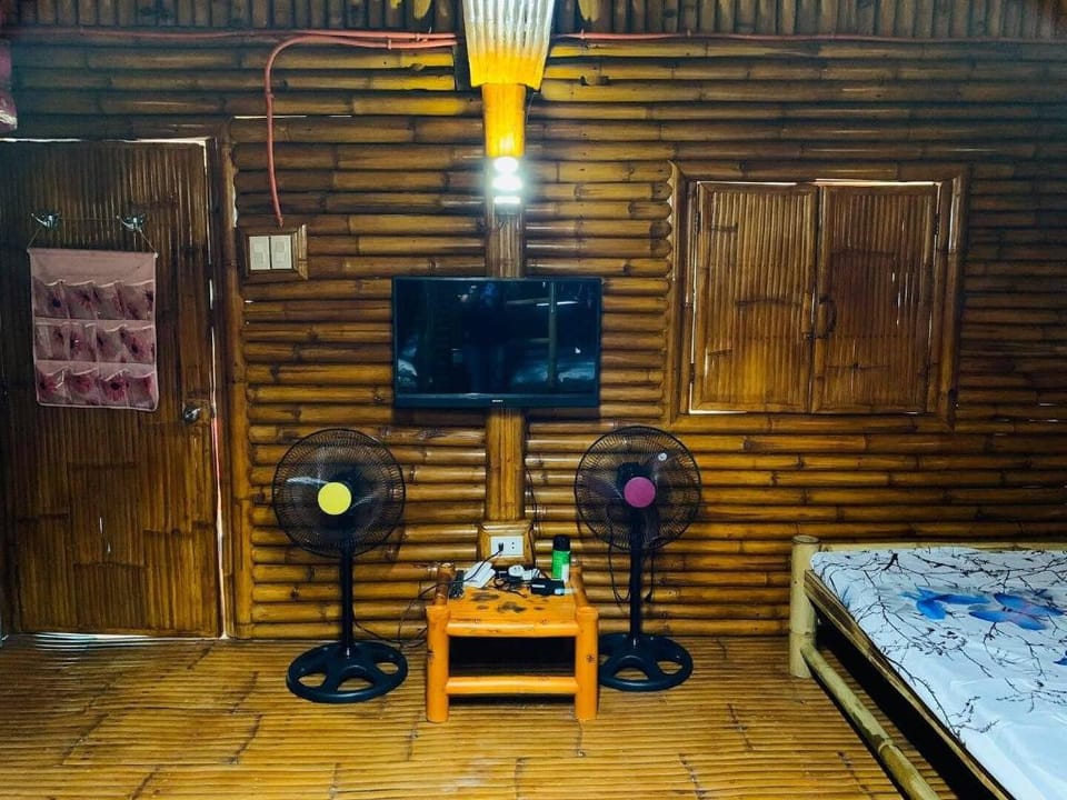 Staycation Private Resort CALAMBA Resthouse Villa in Calamba
