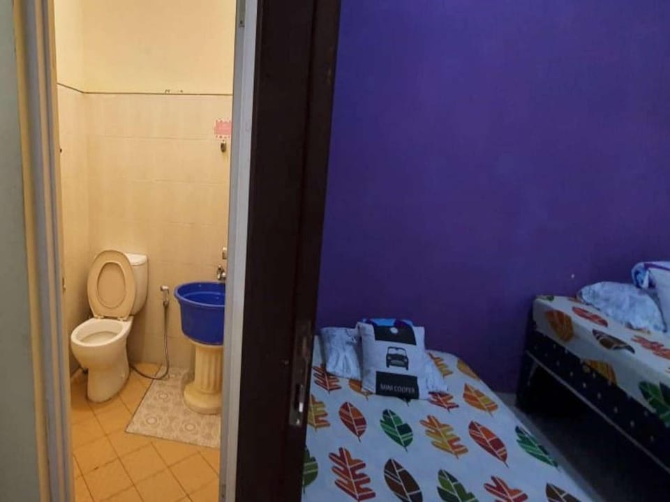 Penginapan keluarga harian di kota Malang Vacation rental in East Java