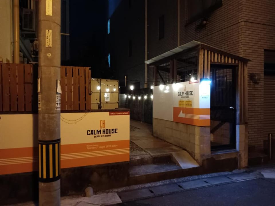 Calm House Kitahama Apartment in Japan