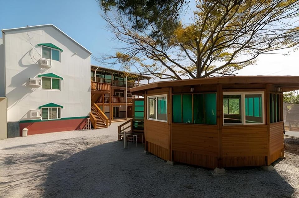 Anmyeondo Kkotji Ocean Vill Bed and Breakfast in South Korea