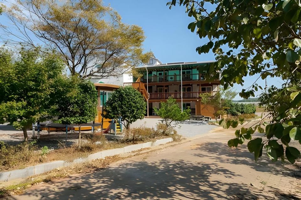 Anmyeondo Kkotji Ocean Vill Bed and Breakfast in South Korea