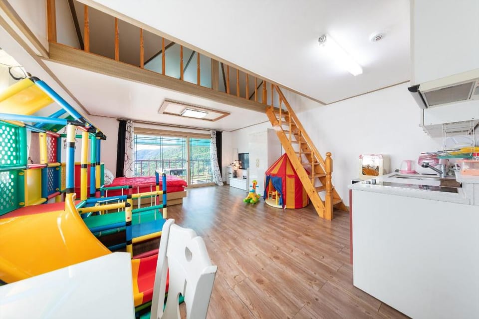 Hongcheon Suar Pension Bed and Breakfast in Gyeonggi-do