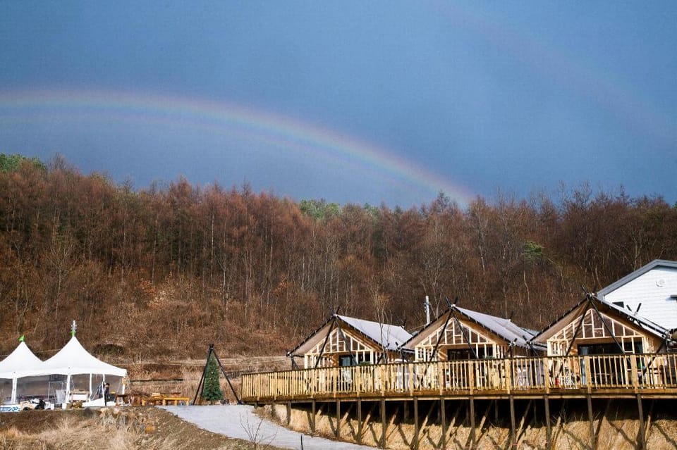 Yangpyeong Why Glamping Bed and Breakfast in Gyeonggi-do