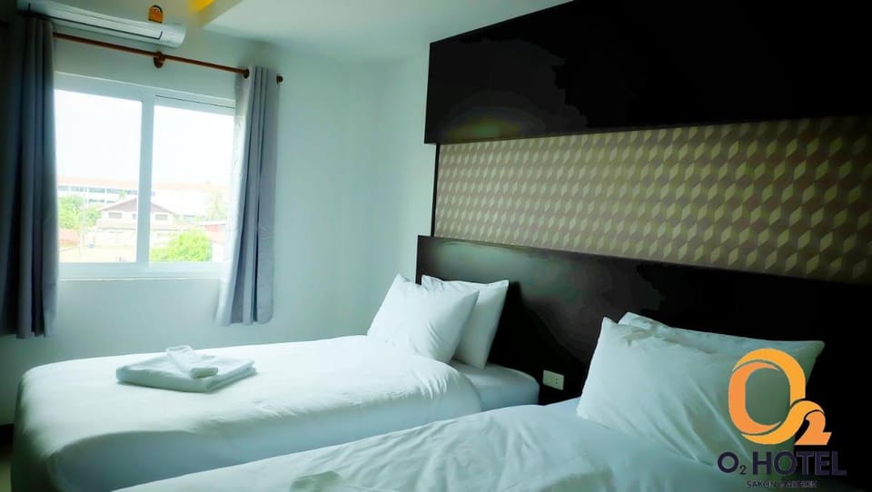 O2 Hotel สกลนคร (โรงแรม โอทู สกลนคร) Hotel in Laos