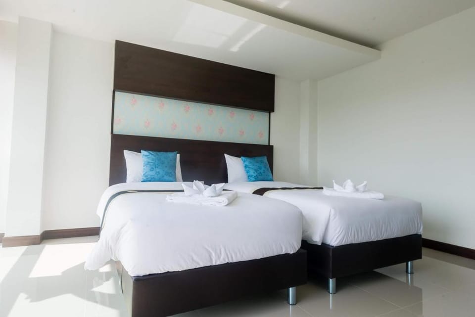 O2 Hotel สกลนคร (โรงแรม โอทู สกลนคร) Hotel in Laos