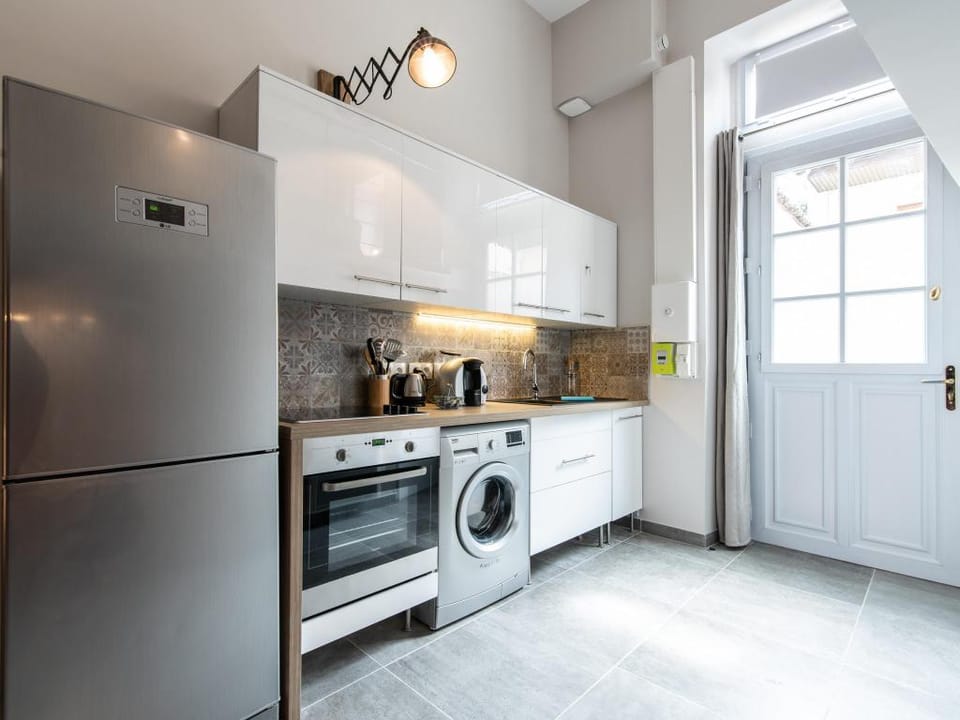 Good night Inn Lyon Apartment in Villeurbanne