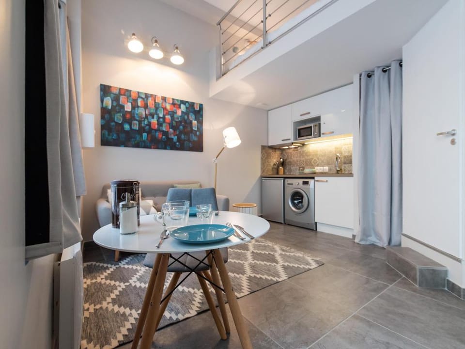 Good night Inn Lyon Apartment in Villeurbanne
