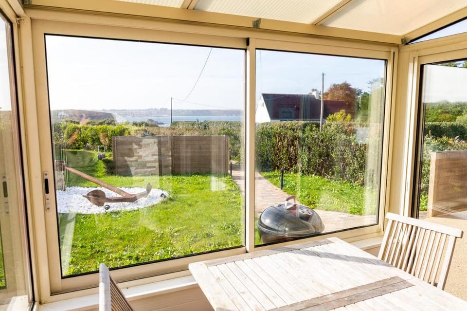 Maison Superbe Vue Mer - 200m de la plage Country House in Crozon