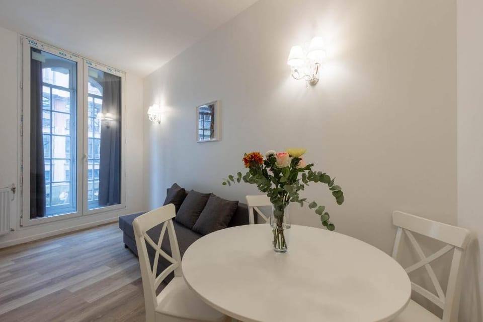 Marais Renard Apartment in Paris