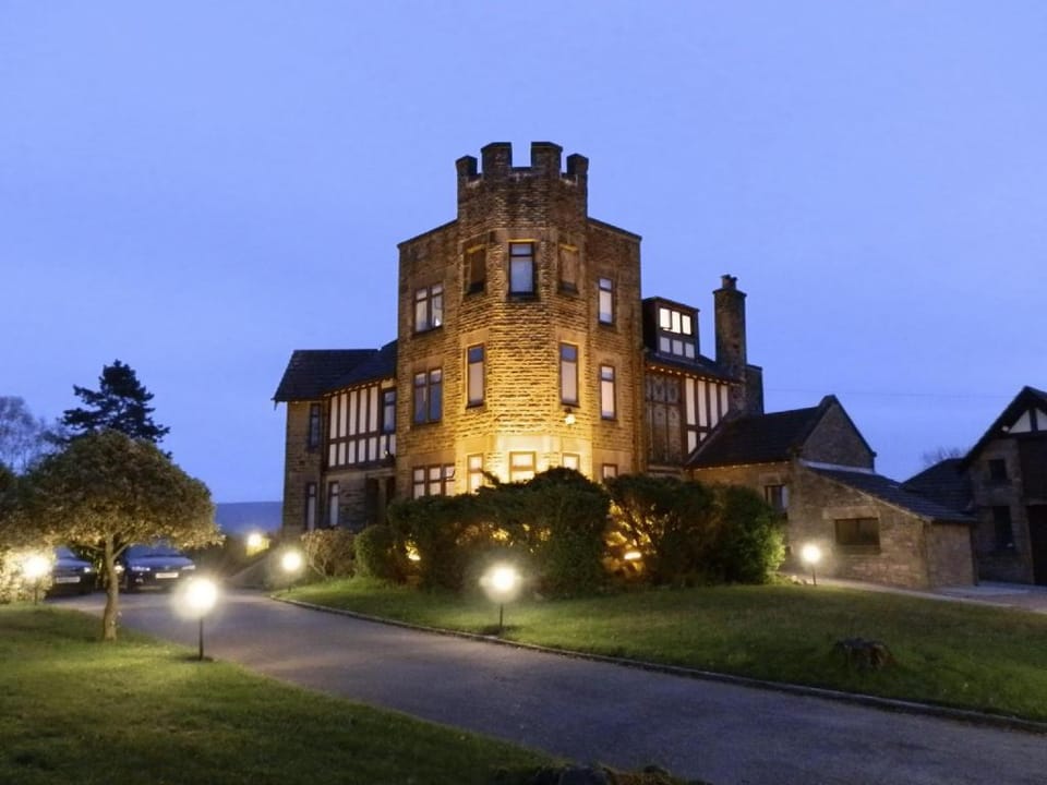 Castle House Holiday Home Country House in High Peak District