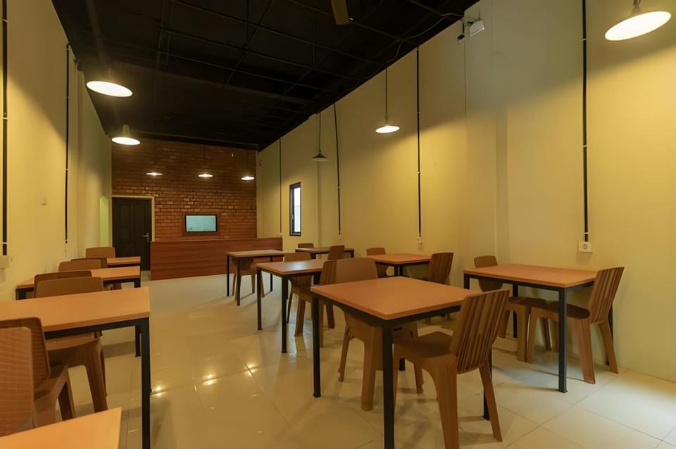 RedDoorz Syariah near Transmart Jambi 2 Hotel in Indonesia