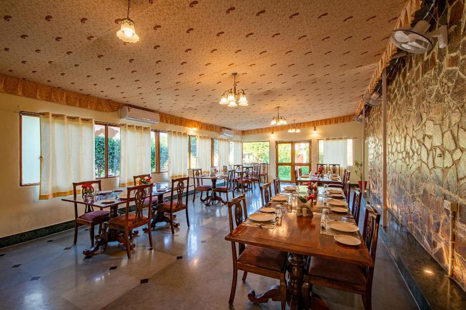 Jungle Cave Resort Hotel in Rajasthan