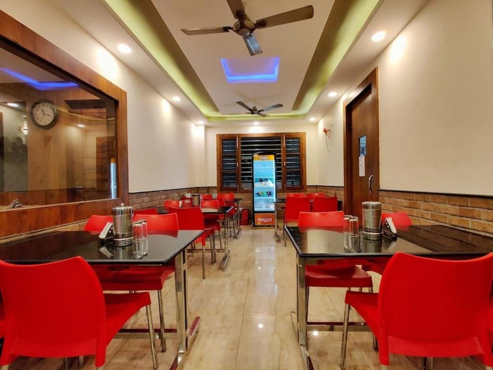Hotel Divine Residency Hotel in Uttarakhand