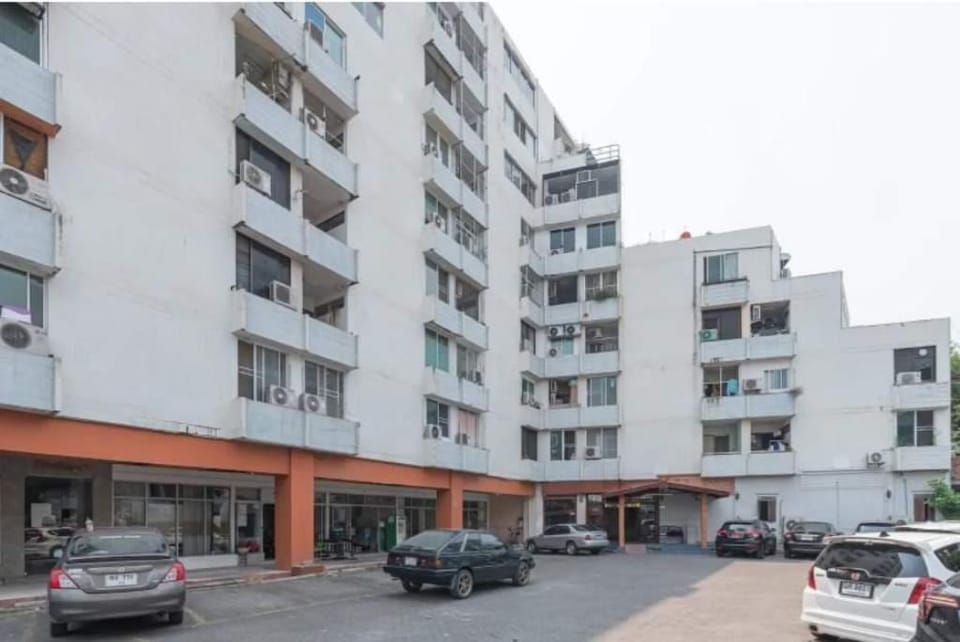 Huge&Modern Apartment (｡♡‿♡｡) Center of Nimman Apartment in Chiang Mai