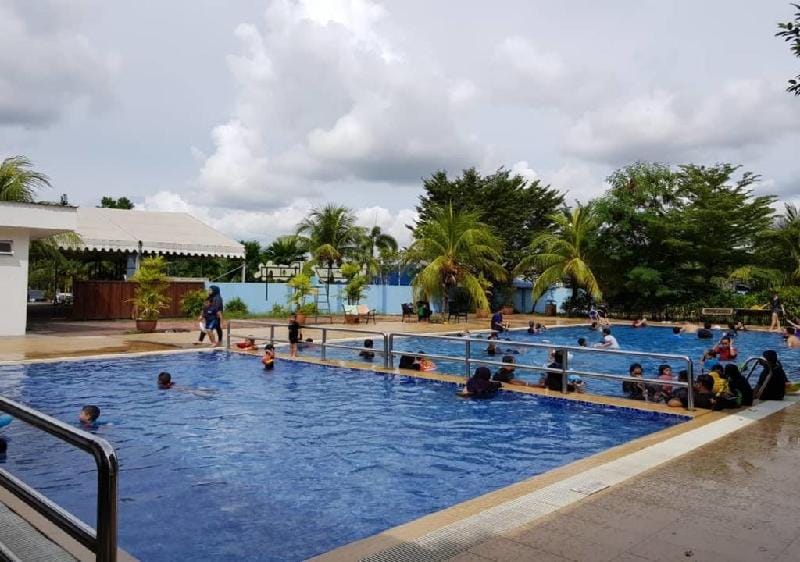 B1011/4-6pax/4FreeWaterparkTicket/Pool  Apartment in Malacca