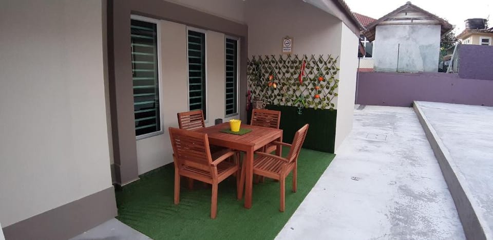 FOUR Bungalow House Next to Giant Kuala Pilah 23 Vacation rental in Negeri Sembilan, Malaysia