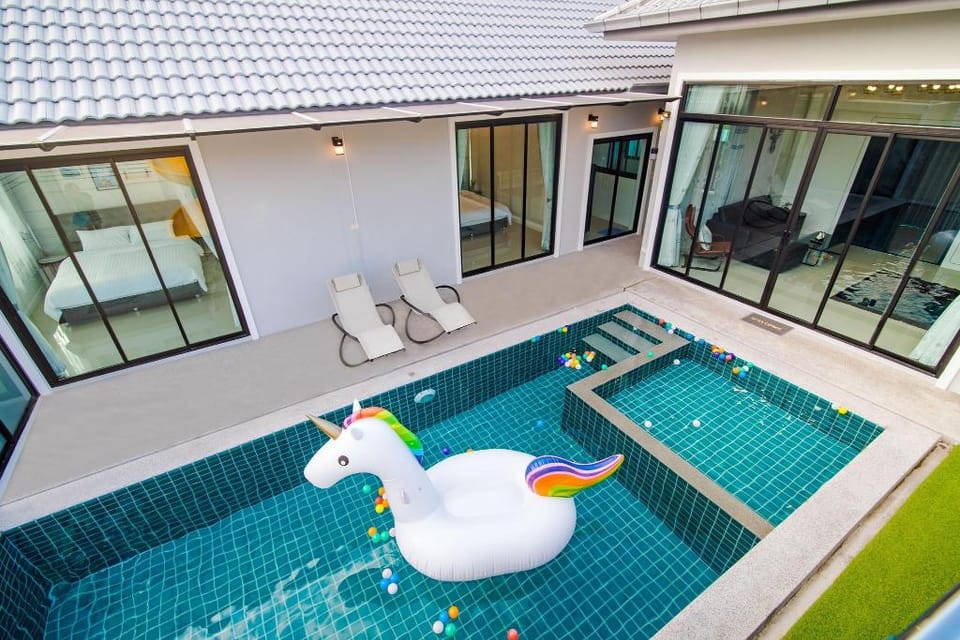 Family Home** Spring Home Villa Huahin Villa in Hua Hin District