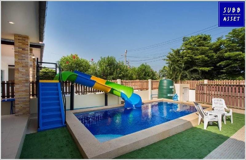 Four Bedroom Poolvilla for 20 Persons | Huahin Villa in Nong Kae