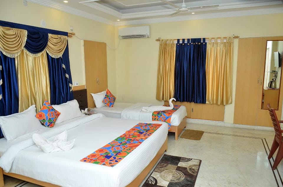 Kolkata Residency Guest House Villa in Kolkata