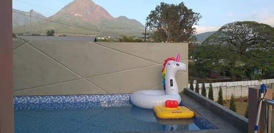 Oemah Arma Rinjani-2 (infinity pool and wifi) Villa in Batu