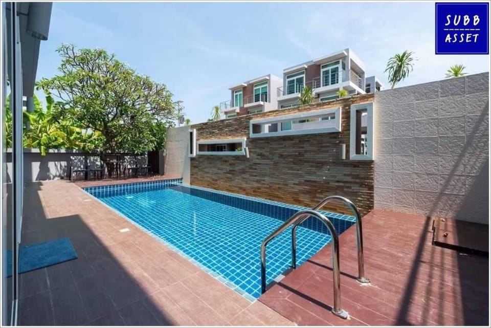 Poolvilla for 10 persons | 1min to Huahin beach Villa in Hua Hin District