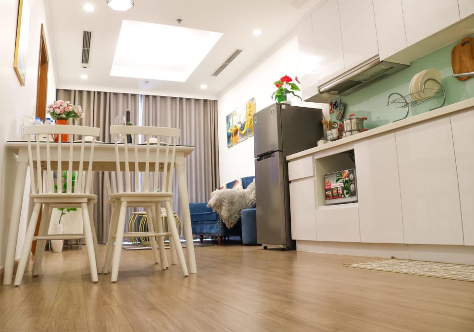 T2HHouse Vinhomes Times City Sky view  2BR 5* Apartment in Laos