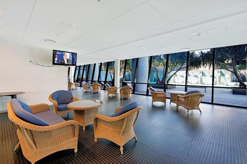 Sleeps 5 - Circle on Cav - 1 bed 1 bath level 12 Apartment in Surfers Paradise