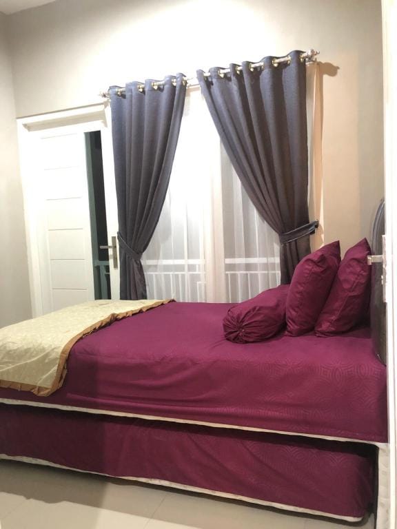 CASA DE LIMO BATU Villa in Batu