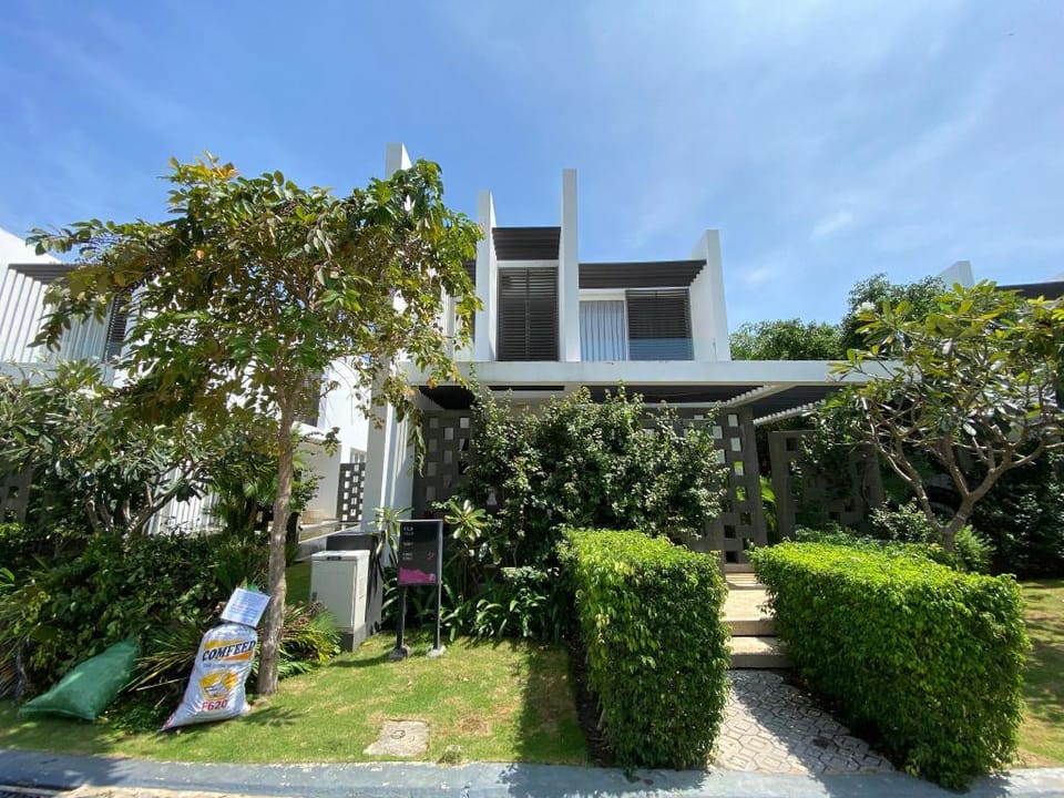 VILLA HOA SỨ-250M2 CÓ 3 PHÒNG NGỦ SANG TRỌNG Villa in Ba Ria - Vung Tau