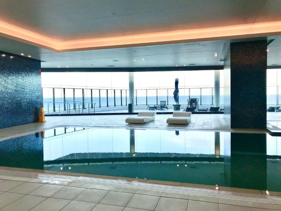 Soul Surfers Paradise Seaview High Floor/2 bedroom Apartment in Surfers Paradise