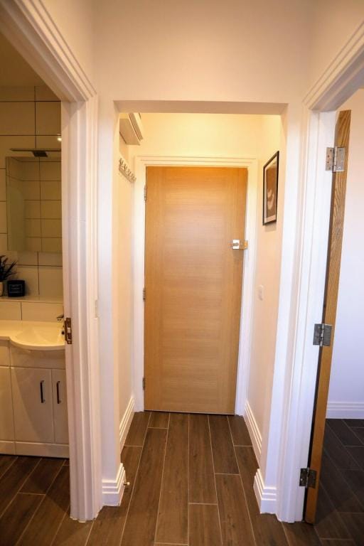 Captivating 1Bed&1Bath with Free Wi-Fi & Parking Apartment in Watford
