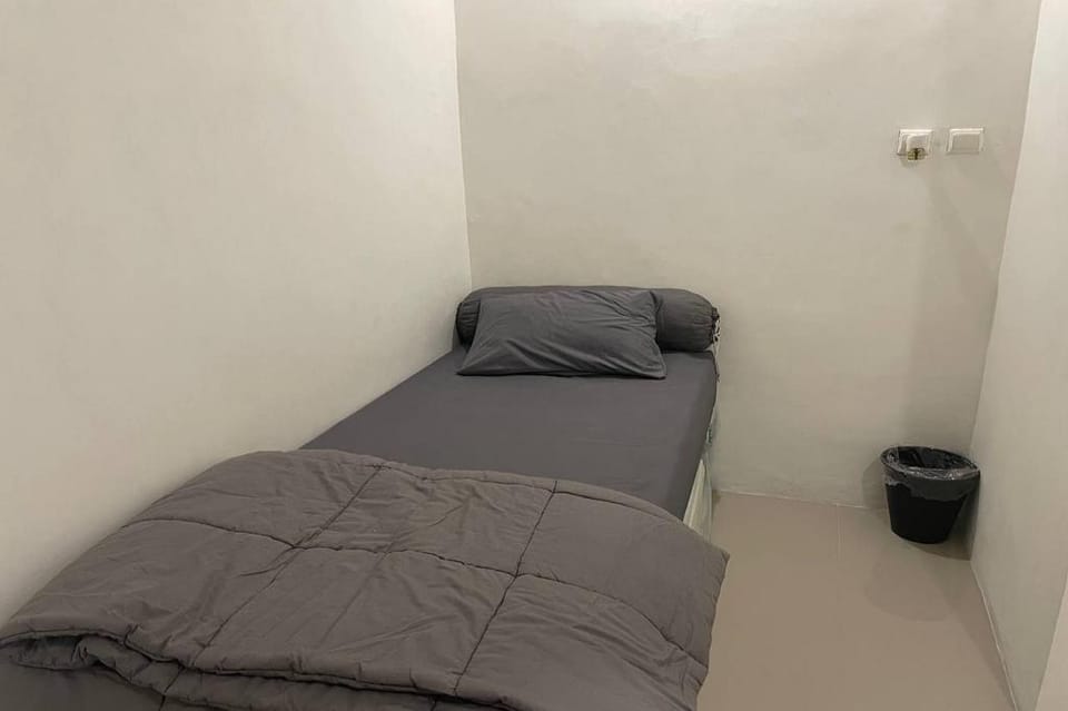 Guesthouse Maura Bed and Breakfast in South Jakarta City