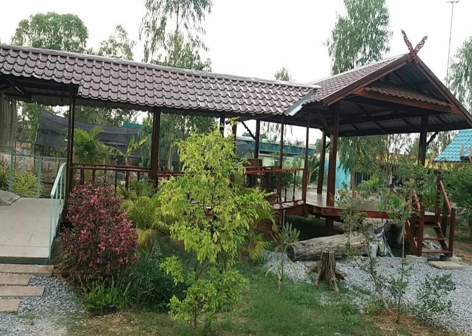 Baan Pak Wangthong Resort in Laos