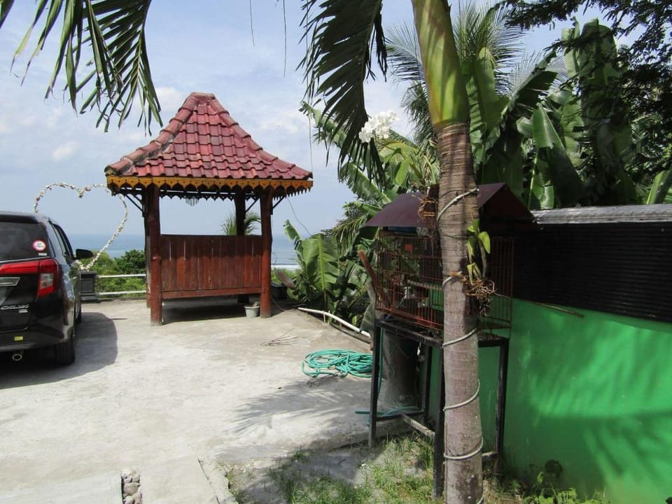 Losmen Kinasih Puncak & Gazebo Pandang Hotel in Special Region of Yogyakarta