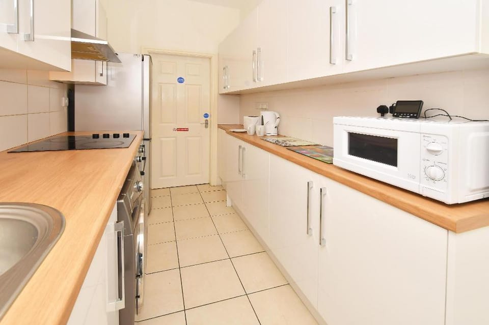 Townhouse @ 178 Ruskin Road Crewe Vacation rental in Crewe