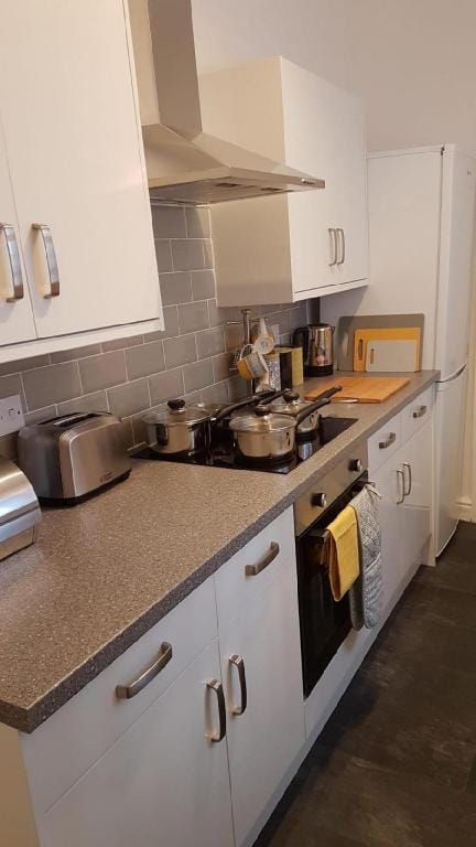Townhouse @ Birches Head Road Stoke Bed and Breakfast in Stoke-on-Trent